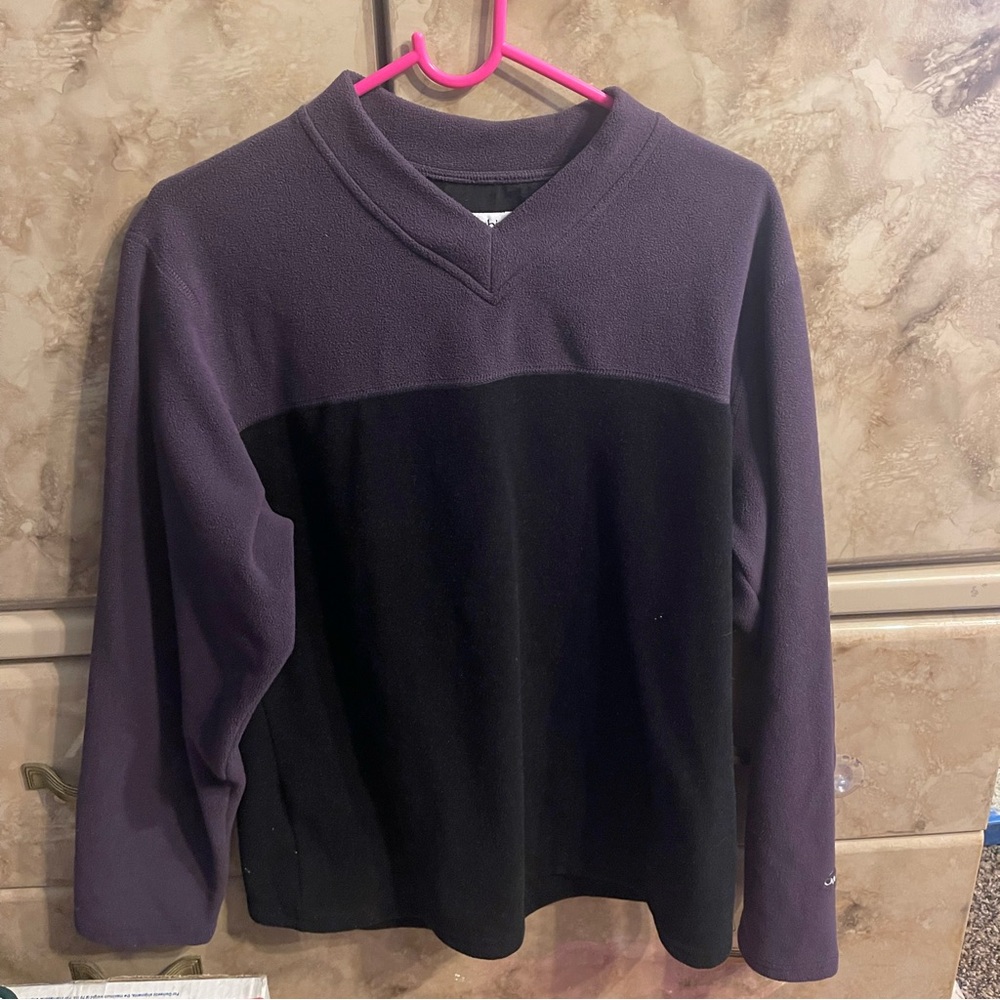 Columbia Sweater Small